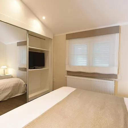 Apartment Zlatko Zadar