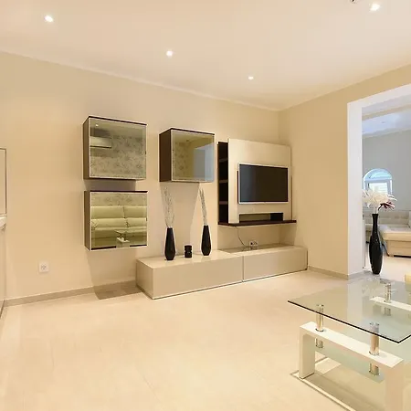 Apartment Zlatko