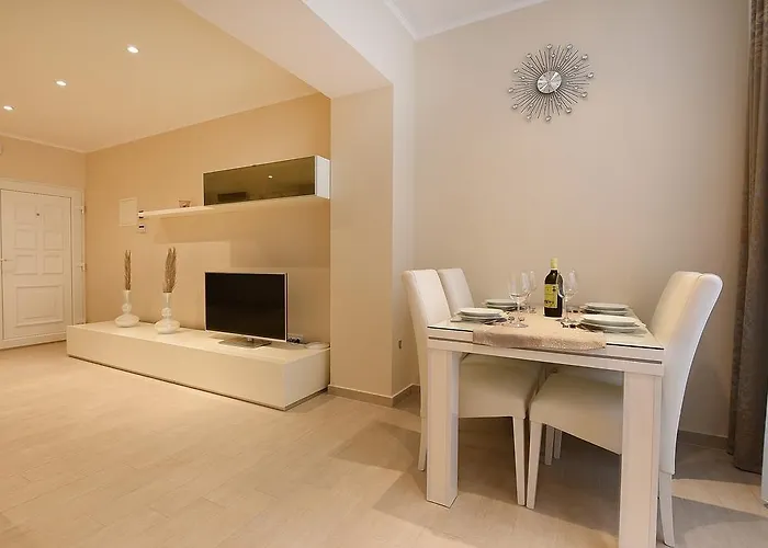 Zlatko Apartment