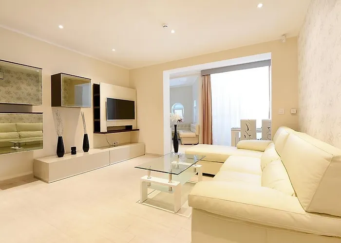 Zlatko Apartment